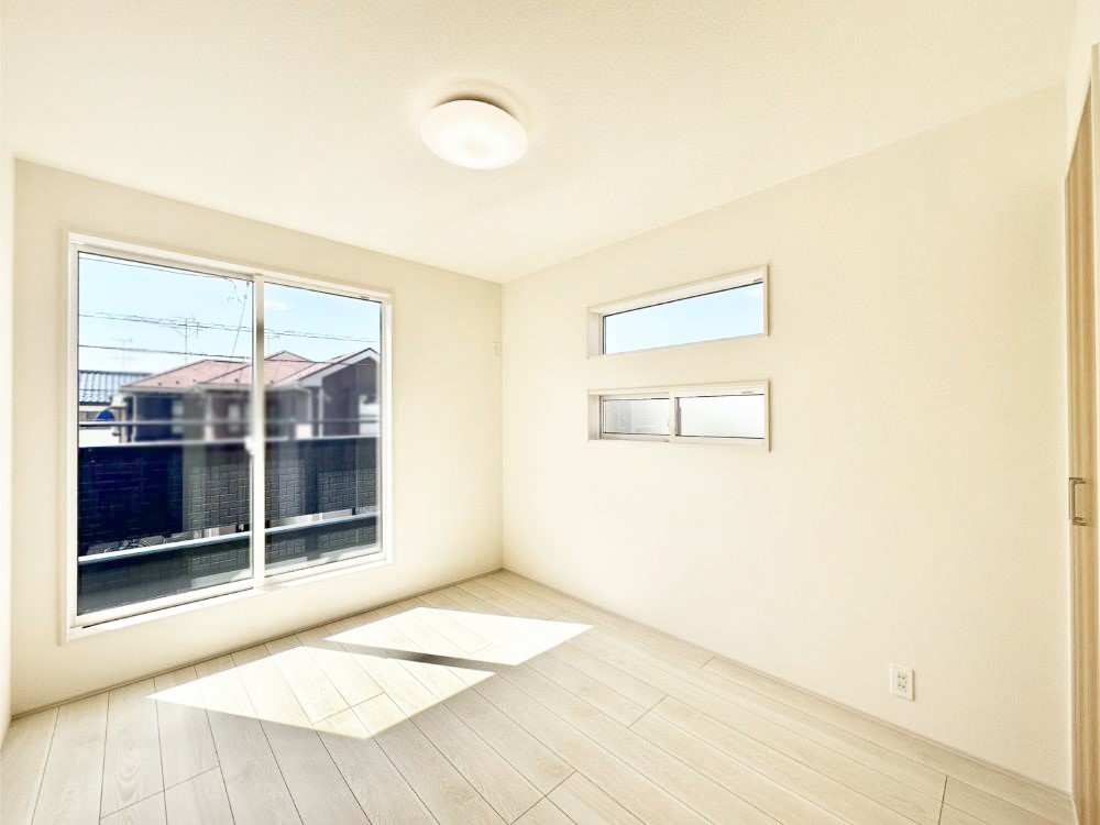 �Q�� ���邢�o���R�j�[�T�C�h�ɗm����ݒu�B�ڊo�߂̗ǂ��Q���ɁB 