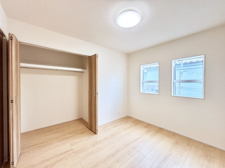 �q������ �q�������ɂ��������߂Ȏ��[�X�y�[�X�����Ղ�̋���