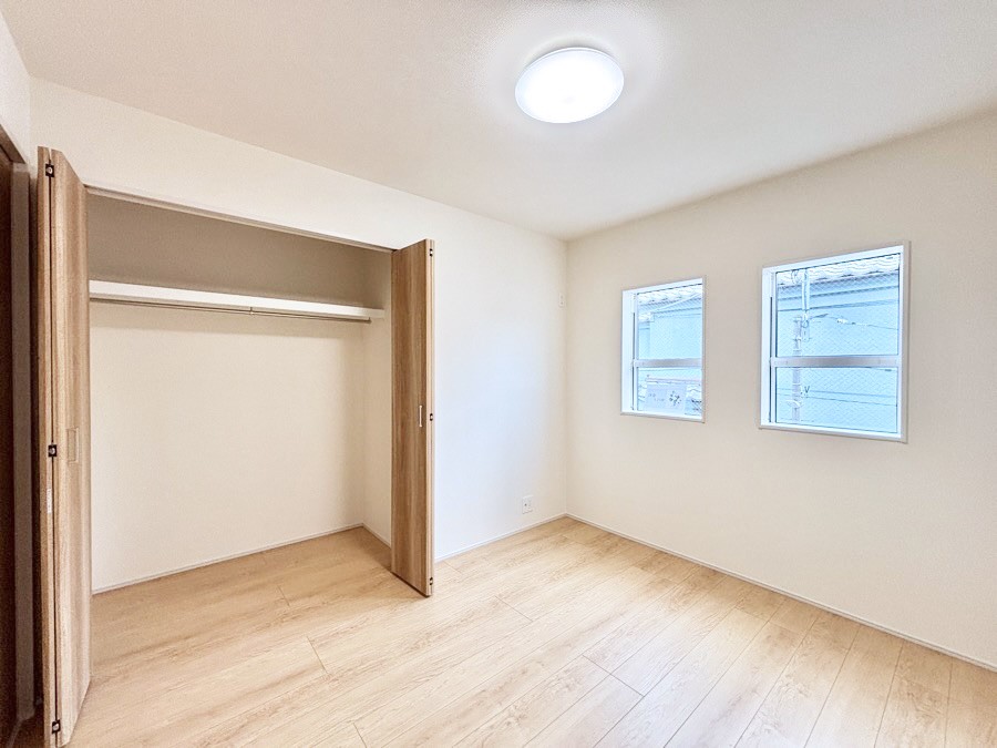 �q������ �q�������ɂ��������߂Ȏ��[�X�y�[�X�����Ղ�̋���