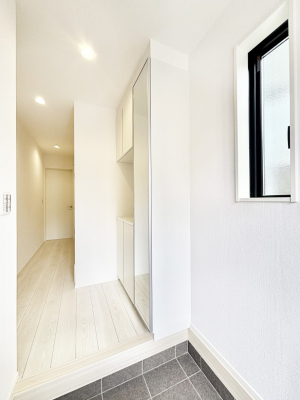 ���� ���ʔ��͂��Ƒ��̎ʐ^��G�߂̃C���e���A�ŏ���I�Ƃ��ĉ��o�ł��܂�