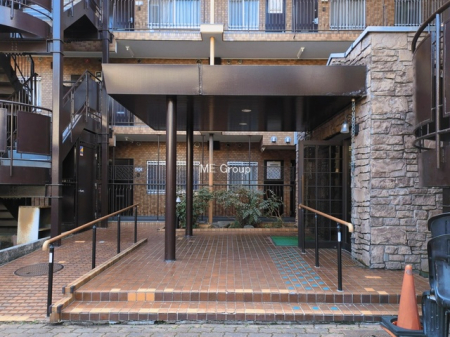 �G���g�����X -