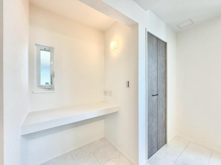 ���̑� ���r���O�̃J�E���^�[�X�y�[�X