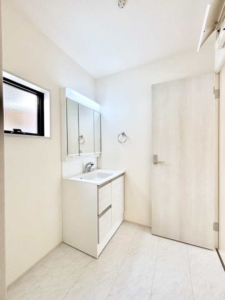 ���̑� �L�X�Ƃ�Ƃ�̂��郉���h���[�X�y�[�X