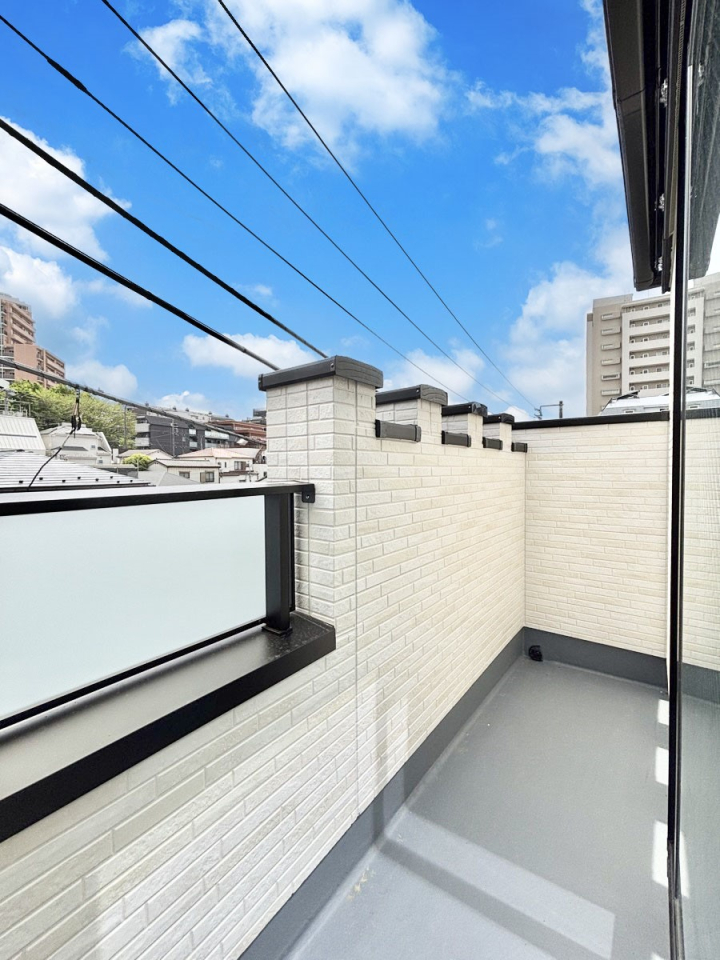 �o���R�j�[ ������̃o���R�j�[�I���Ƒ��̐��󕨂͂������A���z�c�������Ղ花���܂��I