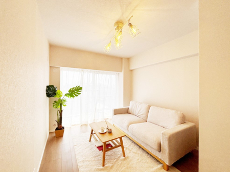 ���̑����� �o���R�j�[���J�������v���X���Ă����m��