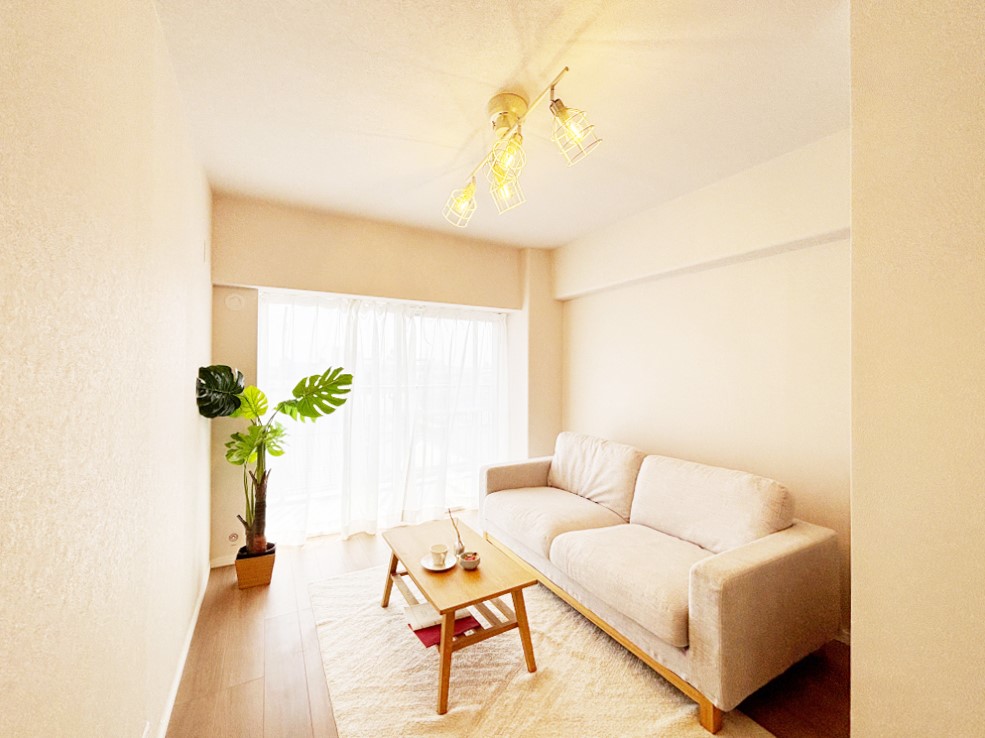 ���̑����� �o���R�j�[���J�������v���X���Ă����m��