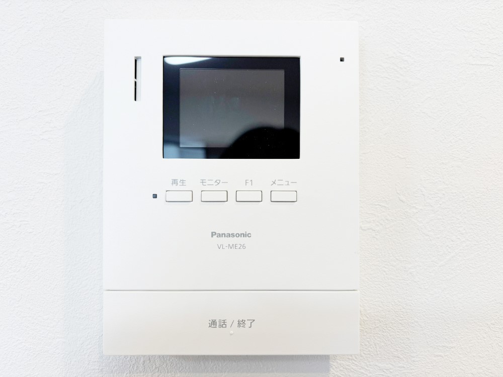 ���̑����� TV���j�^�[�t�C���^�[�t�H�����t���Ă��ăZ�L�����e�B�[��  