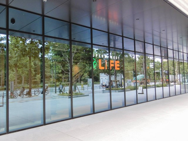 ���ӊ� �X�[�p�[ 600m ���C�t�R�����l�J�X