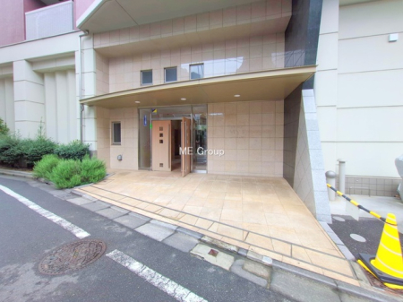 �G���g�����X -