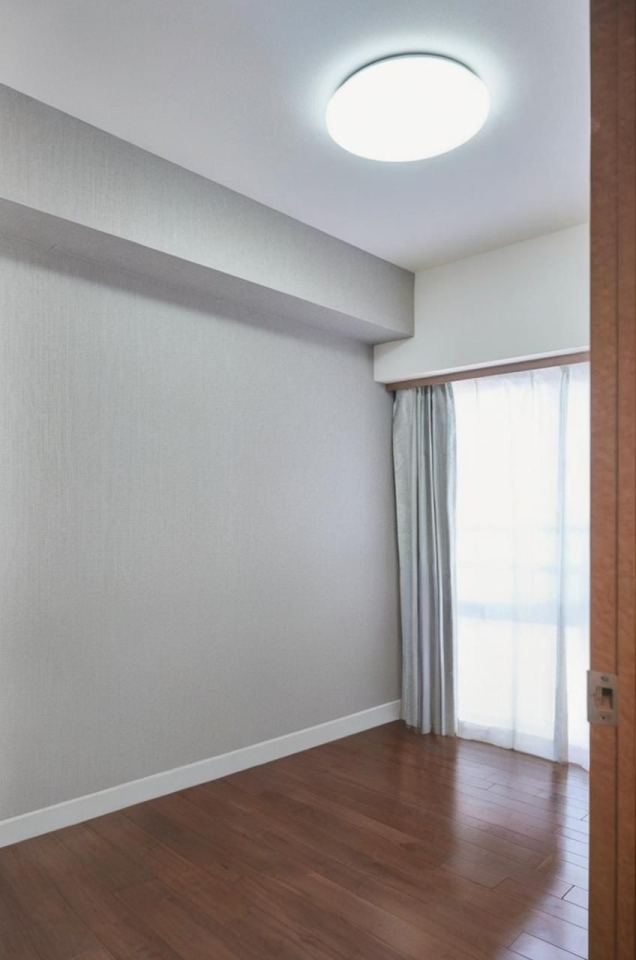 �Q�� �؂̉����肪�₳�����t���[�����O�͈��炬�������炷�Z��ԁ@