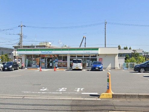 ���ӊ� �R���r�j 180m �t�@�~���[�}�[�g �����J�����ؓX