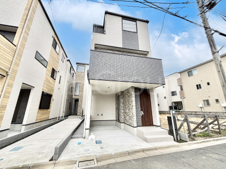 ���n�O�ώʐ^ �������ꂽ�O�ρA�㎿�ȏZ��Ԃ��L���鎺���͉i�����S���ĉ߂�����Z���ł��B 