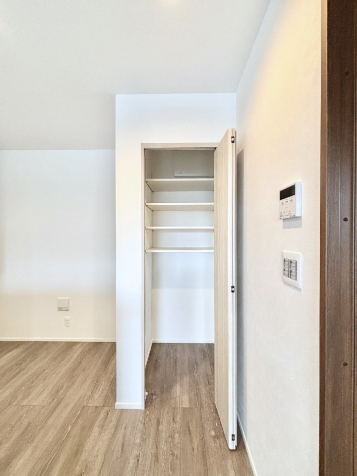 ���̑� �L�b�`���ɂ͎��[�X�y�[�X���������Ă��܂�