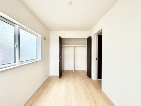 �q������ �q�������ɂ��������߂Ȏ��[�X�y�[�X�����Ղ�̋���