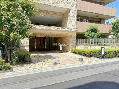 �G���g�����X -