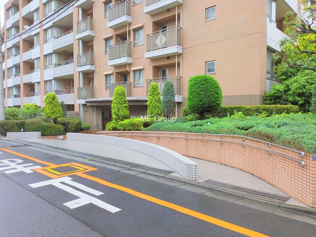 �G���g�����X -