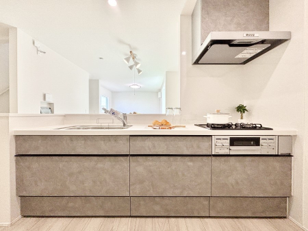 �L�b�`�� �������������I�ɁA�y�����I�V�X�e���L�b�`��  �@