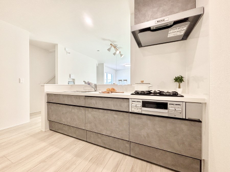 �L�b�`�� ���������Ȃ��炲�Ƒ��Ƃ̉�b���y���߂�ΖʃJ�E���^�[�L�b�`���@