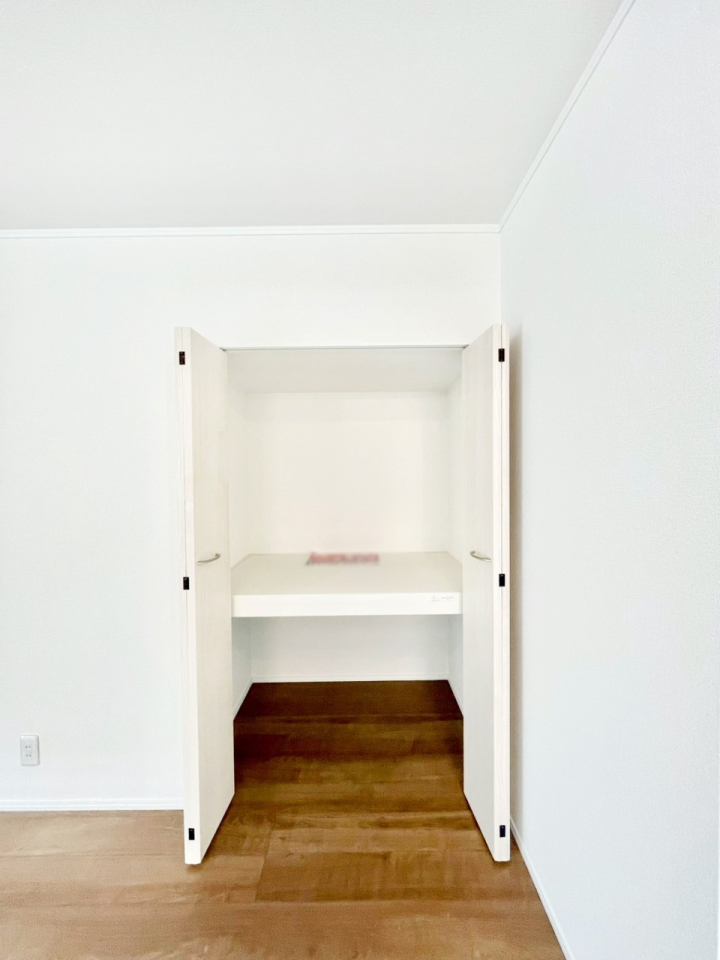 ���̑����� �L�b�`���ɂ̓p���g���[�I�H�ނ̃X�g�b�N�͂������A���p�i�̎��[�Ȃǎg�����͂��낢��I