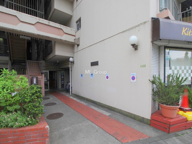 �G���g�����X -