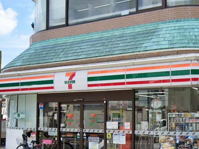 ���ӊ� �R���r�j 130m �Z�u��-�C���u��-���������w�O�X