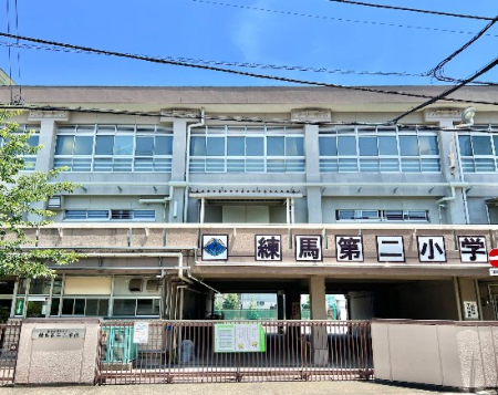 ���ӊ� ���w�Z 220m ���n�旧���n��񏬊w�Z