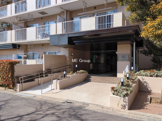 �G���g�����X -