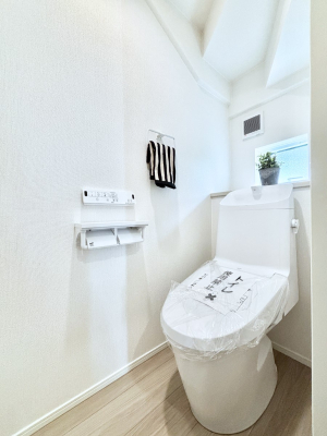 �g�C�� �E�H�V�����b�g�t���g�C����1�K��2�K���ꂼ��ɔz�u����Ă��ĂƂĂ��֗��ł��B 