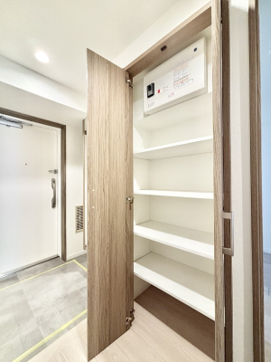 ���̑����� �L�����[�B�|�������G�߂̏��������[���邱�Ƃ��ł��܂��B