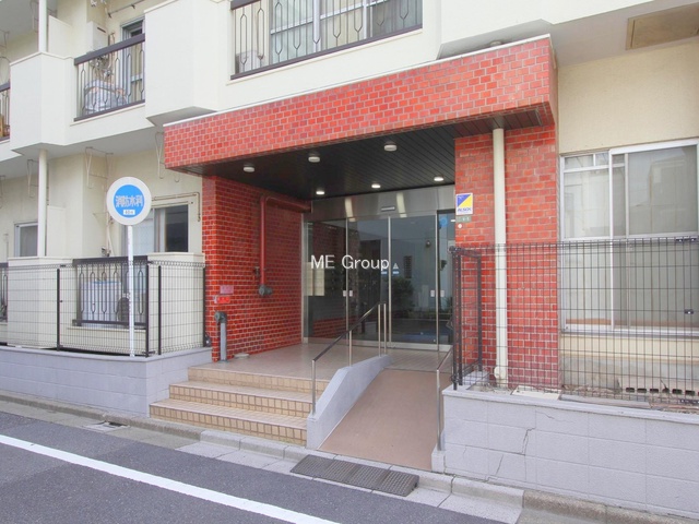 �G���g�����X -