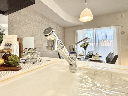 ���̑����� �򐅊��̌^�̃L�b�`���Ő􂢕��p�E�����p�Ɛ؂�ւ��ȒP