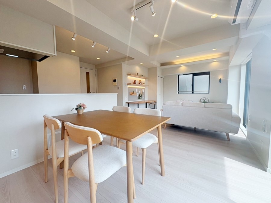 ���̑����� �Ƒ������R�ƏW�܂�e���̃X�y�[�X�ɂȂ肻��