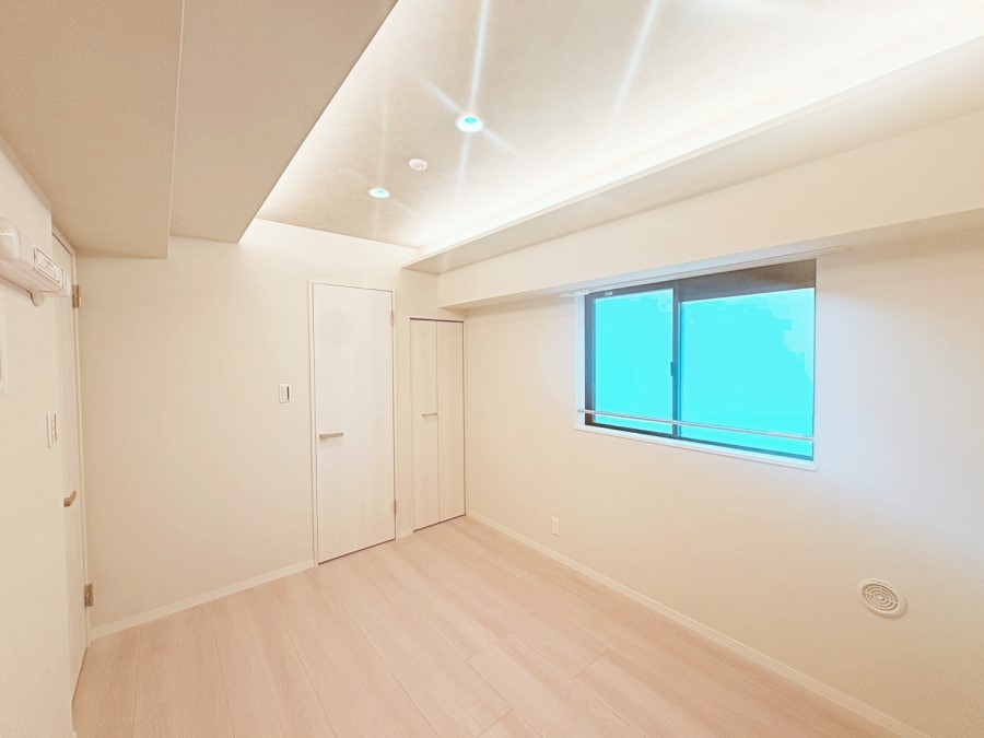 ���̑����� �i�`�������ȃt���[�����O�͂ǂ�ȃC���e���A�ɂ��}�b�`�B  