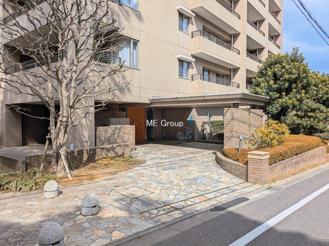 �G���g�����X -