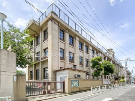 ���ӊ� ���w�Z 800m �a�J�旧�L�����w�Z