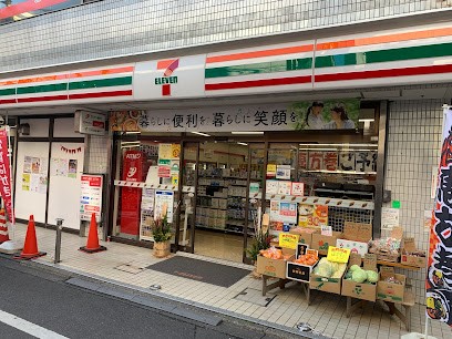 ���ӊ� �R���r�j 160m �Z�u��-�C���u�� ���v���ĉw�k���X