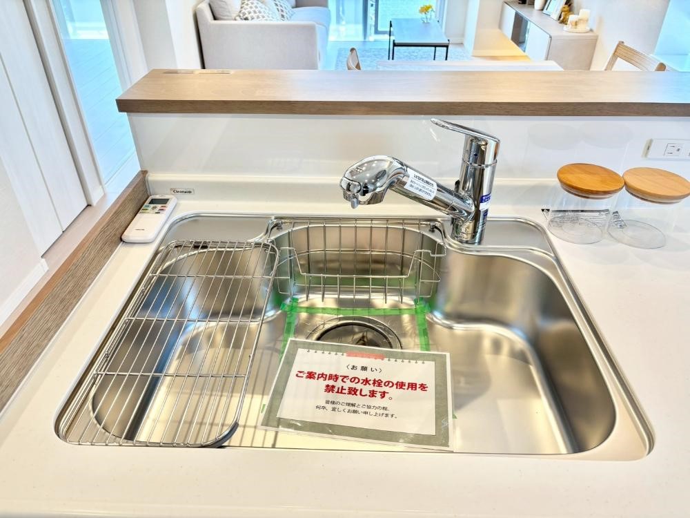 ���̑����� �򐅊��̌^�̃L�b�`���Ő􂢕��p�E�����p�Ɛ؂�ւ��ȒP