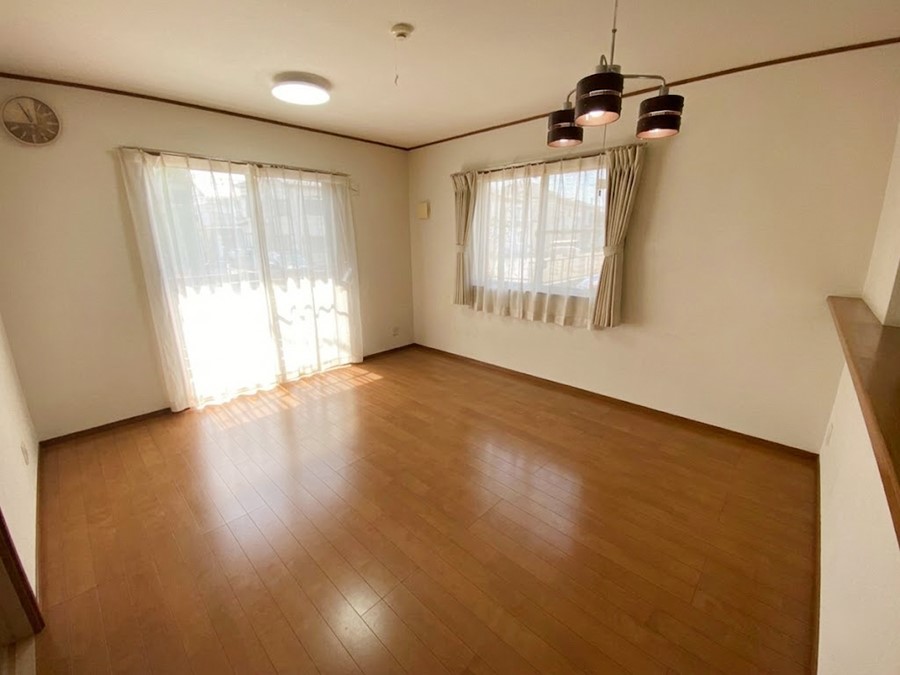 ���r���O ������CG���H��