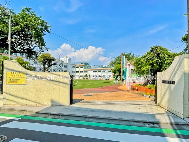 ���ӊ� ���w�Z 270m �L���旧�������w�Z