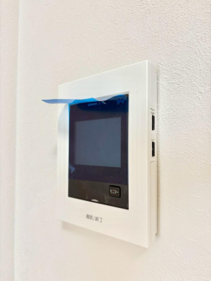���̑����� TV���j�^�[�t�C���^�[�t�H�����t���Ă��ăZ�L�����e�B�[��