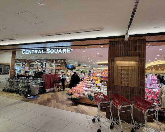 ���ӊ� �X�[�p�[ 400m �Z���g�����X�N�G�A�b����K�[�f���v���C�X�X