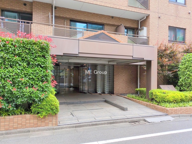 �G���g�����X -