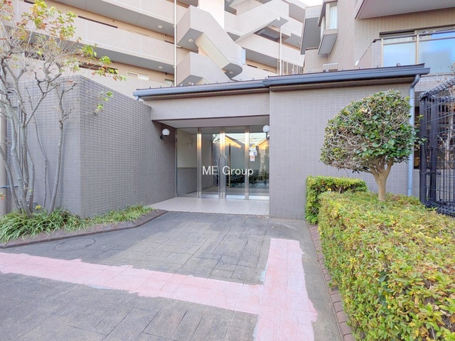 �G���g�����X -