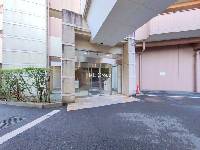 �G���g�����X -