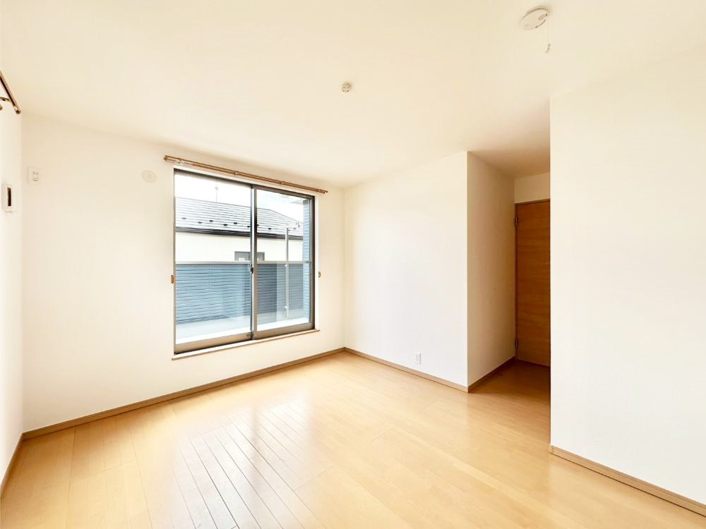 ���̑����� �o���R�j�[���J�������v���X���Ă����m��  