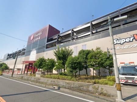  �V���b�s���O�Z���^�[ 700m �r�o���[���n�ђ�