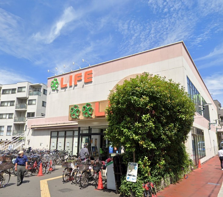 ���ӊ� �X�[�p�[ 300m ���C�t����w�O�X