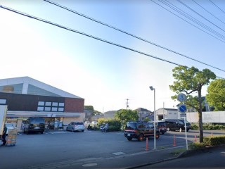 ���ӊ� �R���r�j 700m �Z�u��-�C���u�� ����]�˂R���ړX