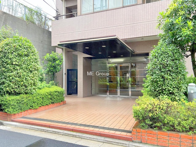 �G���g�����X -