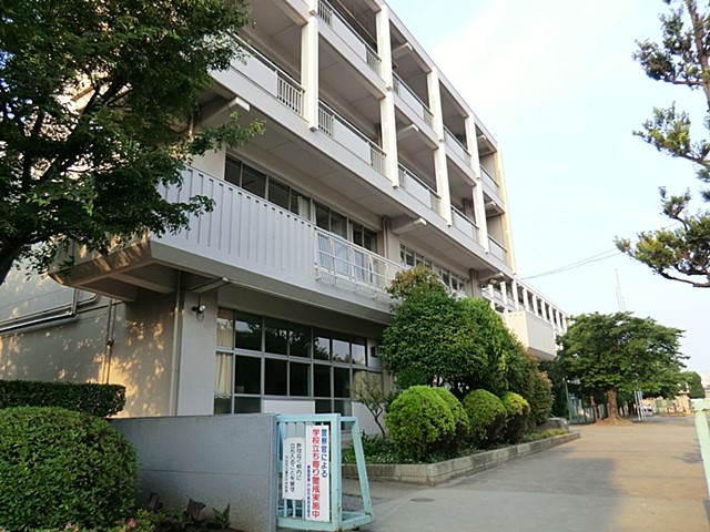 ���ӊ� ���w�Z 500m �˓c�s����򒆊w�Z